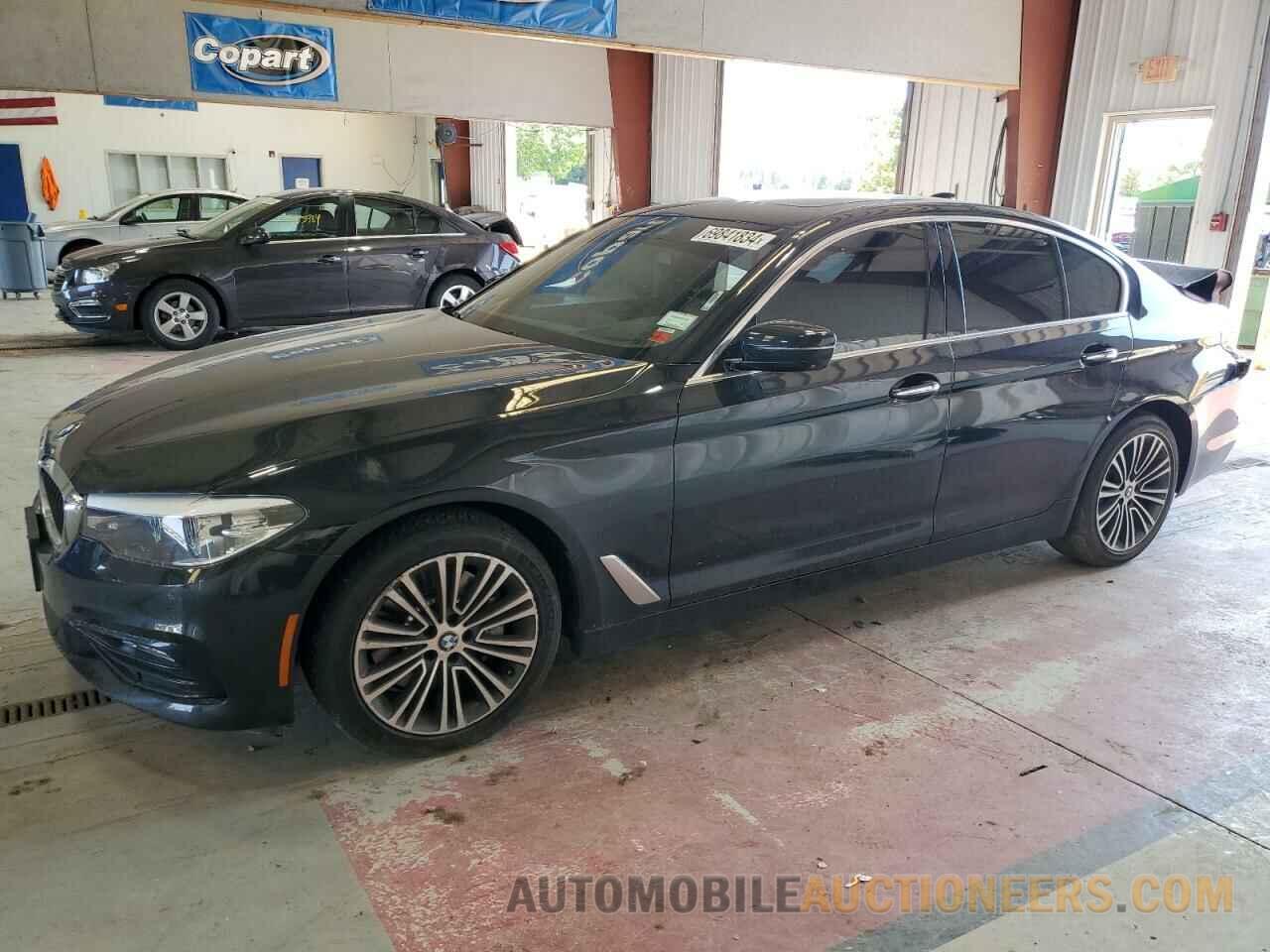 WBAJA7C33HG907082 BMW 5 SERIES 2017