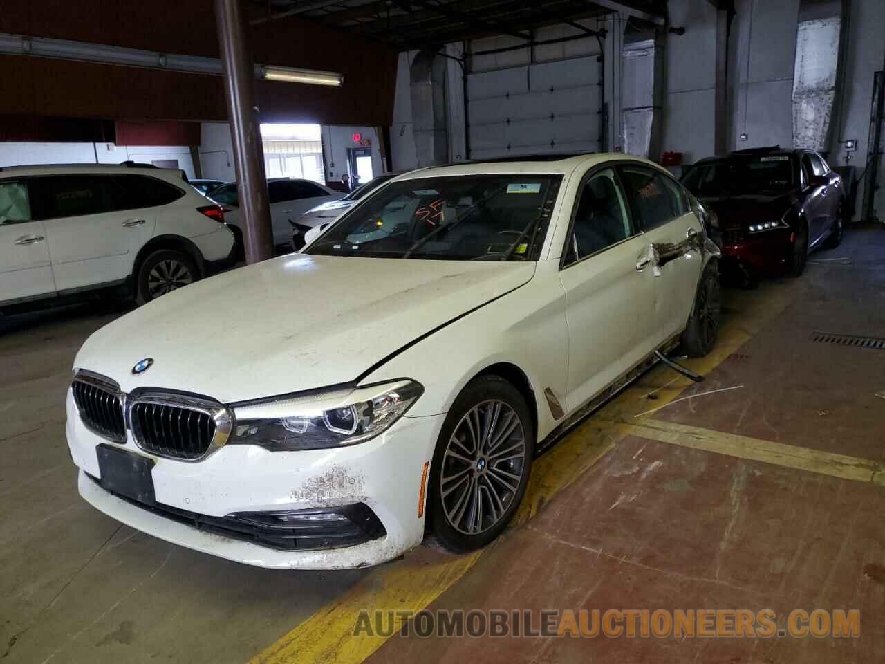 WBAJA7C34HG905213 BMW 5 SERIES 2017