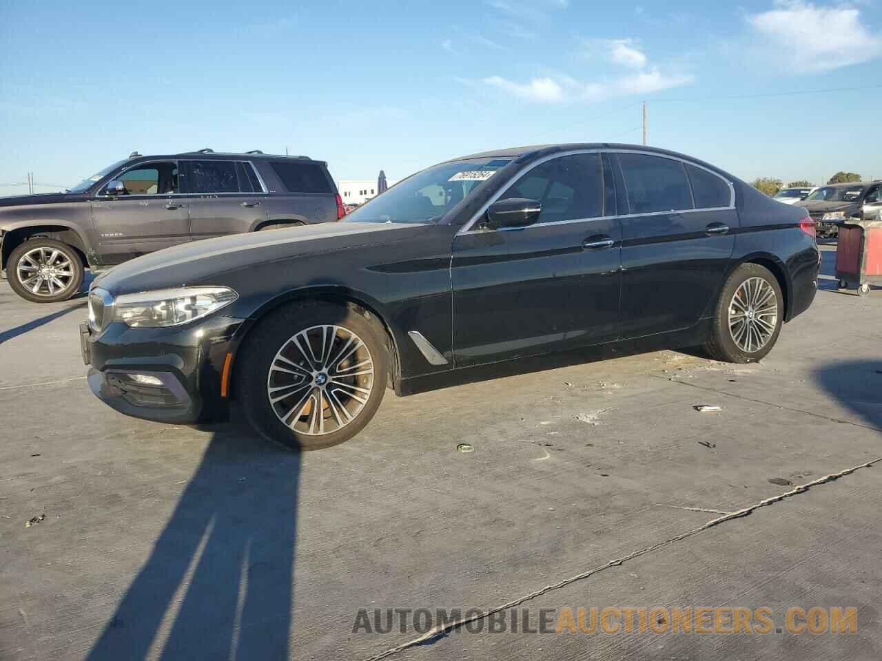 WBAJA7C37HG905738 BMW 5 SERIES 2017