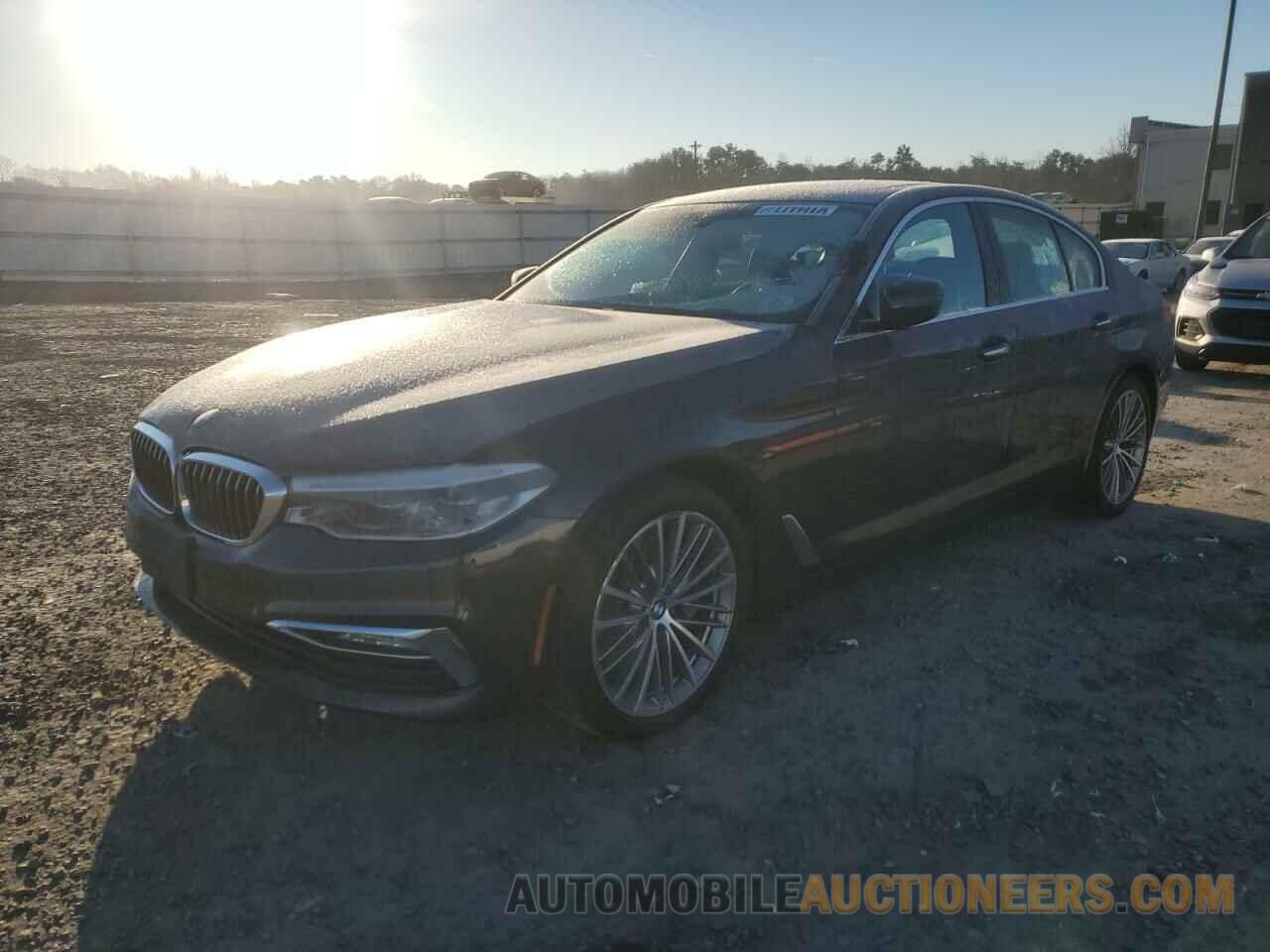 WBAJA7C3XHG458323 BMW 5 SERIES 2017