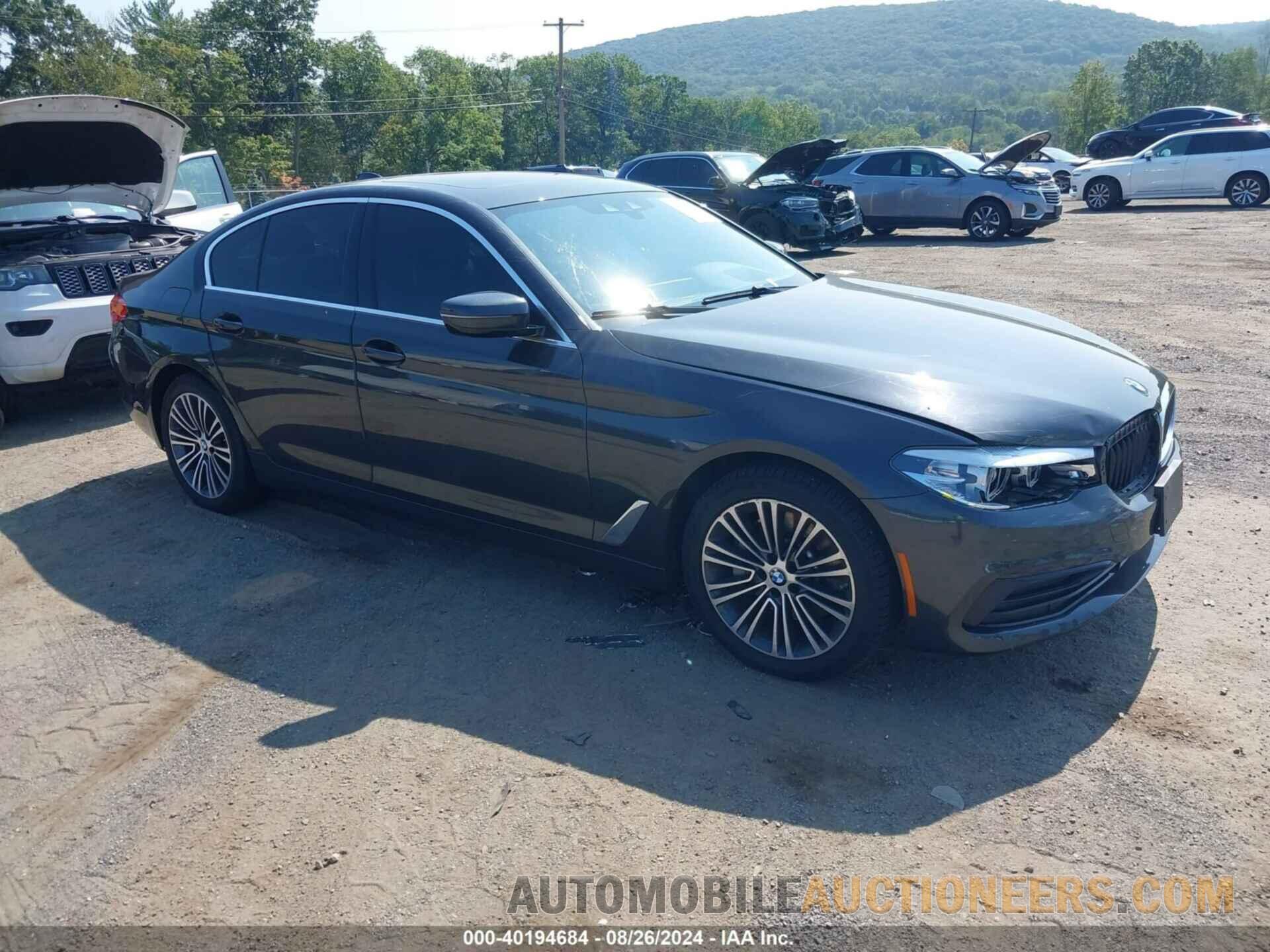 WBAJA7C50KWW26159 BMW 530I 2019