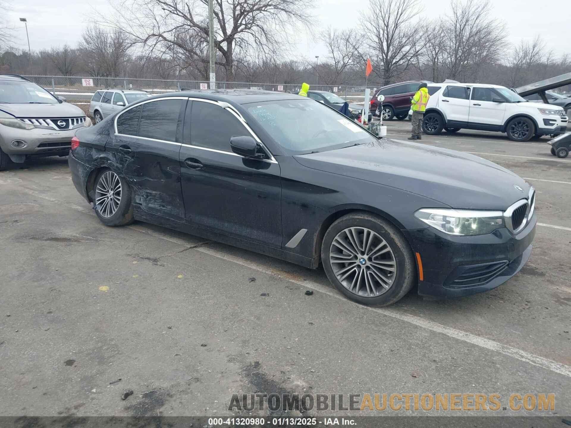 WBAJA7C51KWW26798 BMW 530I 2019