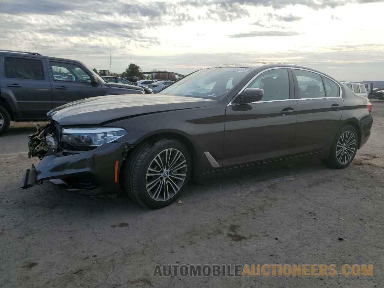 WBAJA7C52KWW30021 BMW 5 SERIES 2019