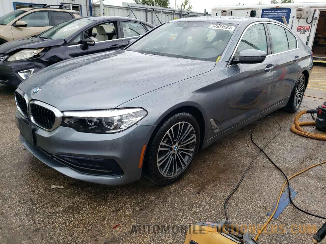 WBAJA7C54KG909688 BMW 5 SERIES 2019