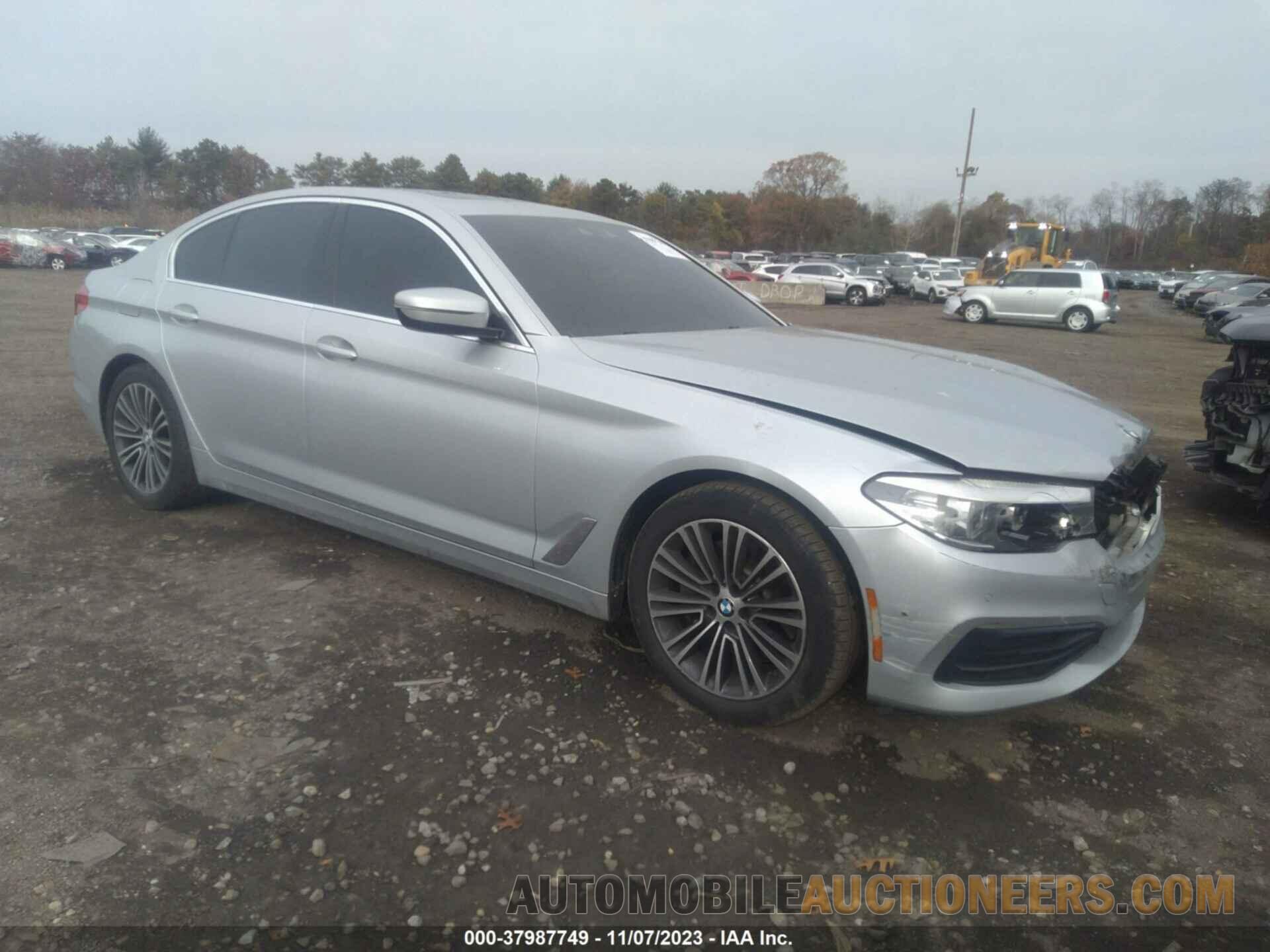 WBAJA7C54KWW06559 BMW 530I 2019