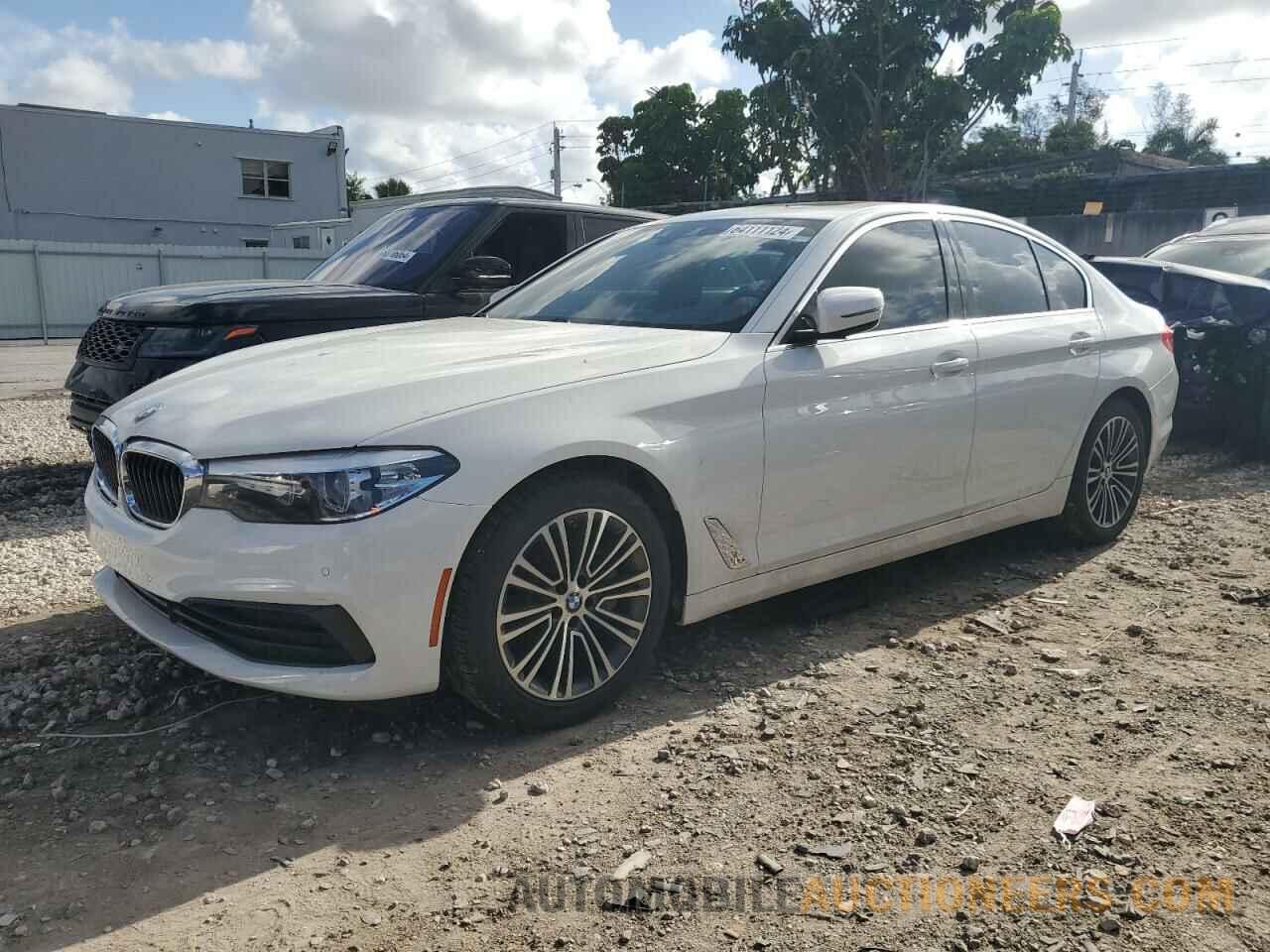 WBAJA7C54KWW17626 BMW 5 SERIES 2019