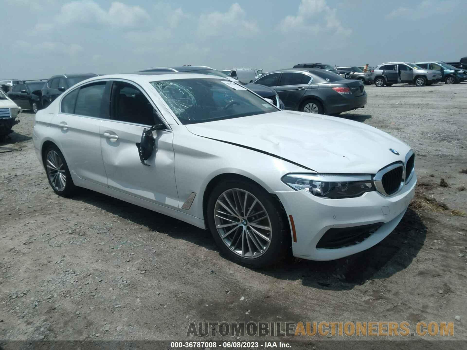 WBAJA7C55KG910932 BMW 5 SERIES 2019