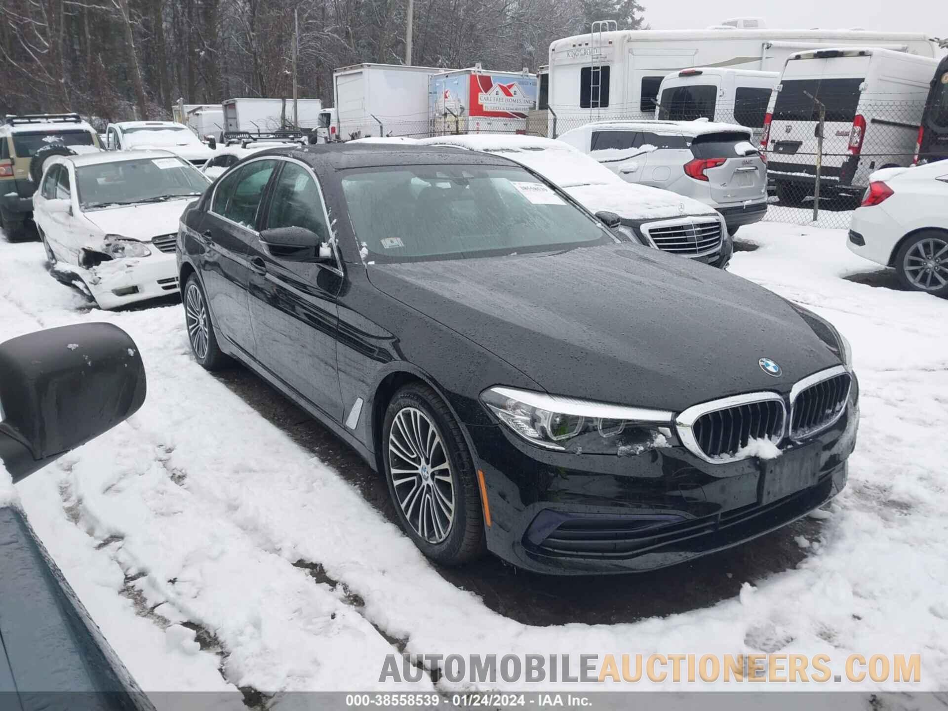 WBAJA7C55KWW08773 BMW 530I 2019