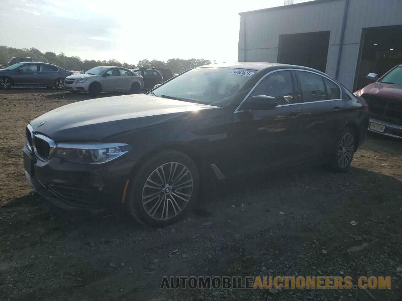 WBAJA7C55KWW18669 BMW 5 SERIES 2019