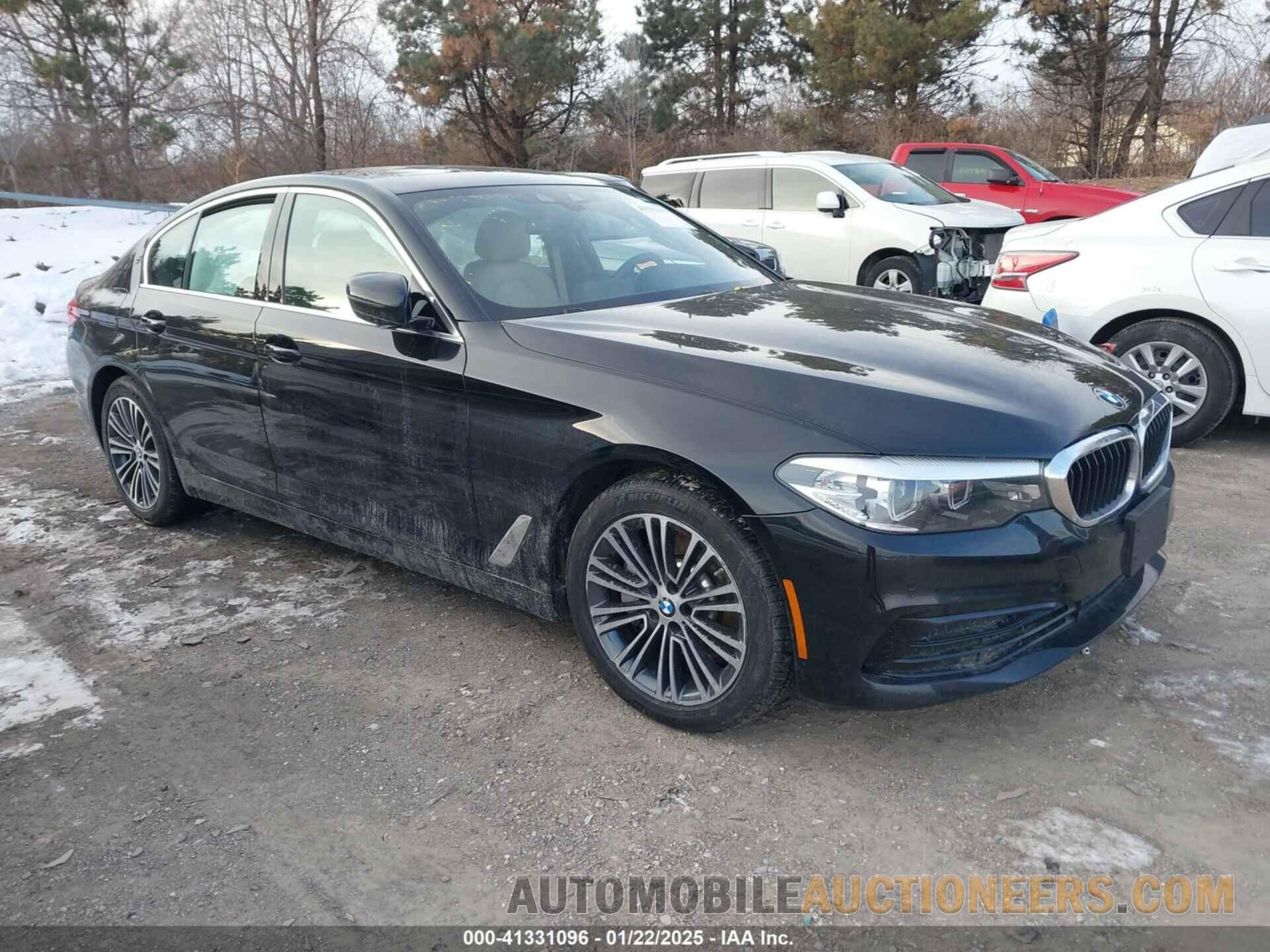 WBAJA7C55KWW24830 BMW 530I 2019