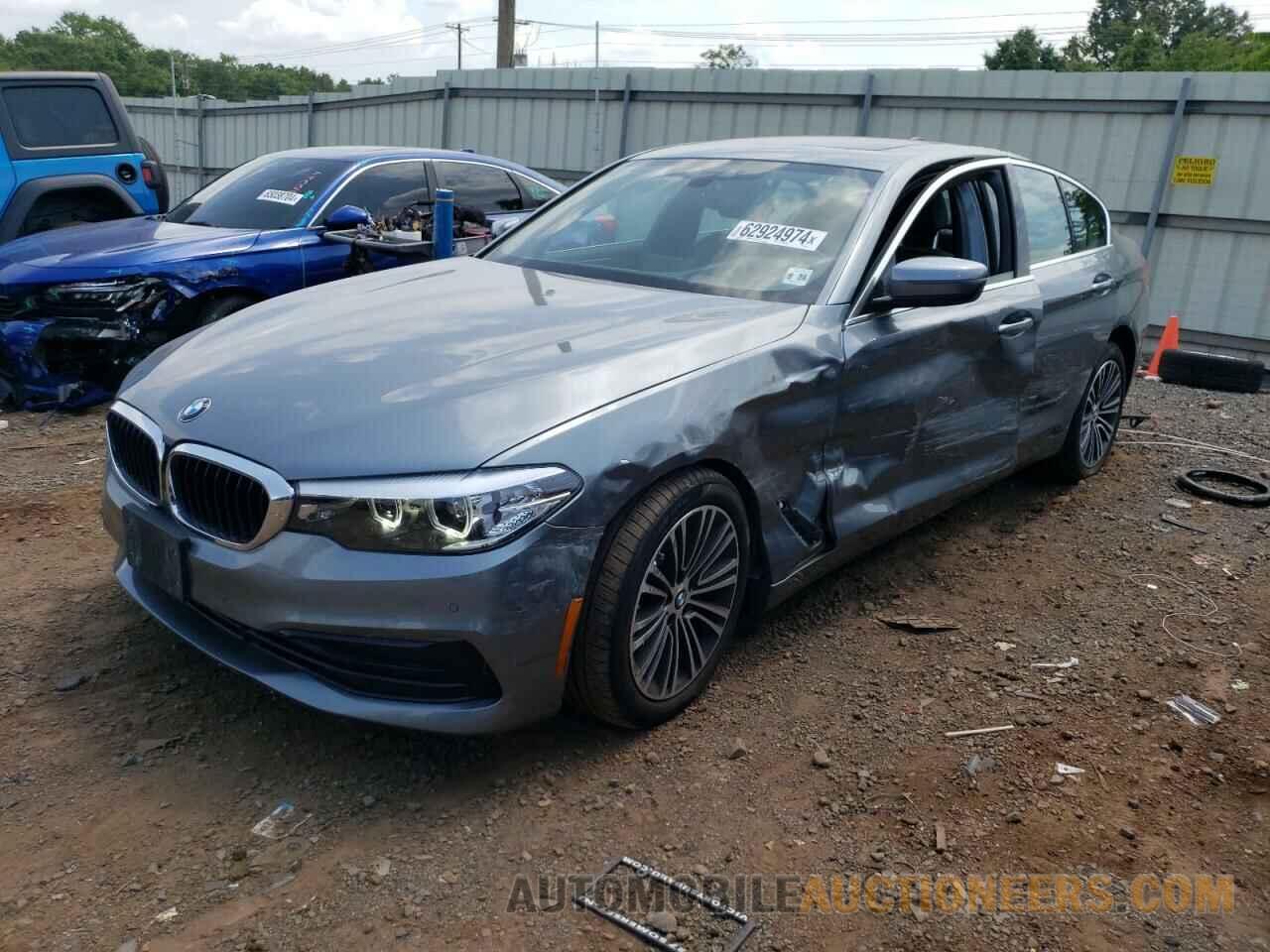 WBAJA7C55KWW27260 BMW 5 SERIES 2019