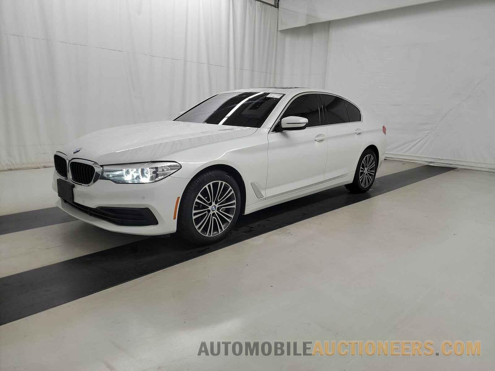 WBAJA7C56KG912737 BMW 5 Series 2019