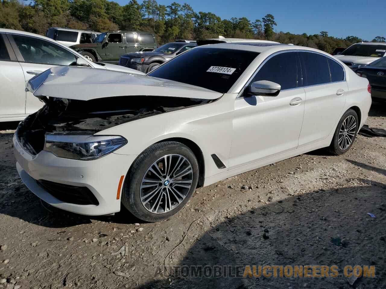 WBAJA7C58KG912156 BMW 5 SERIES 2019