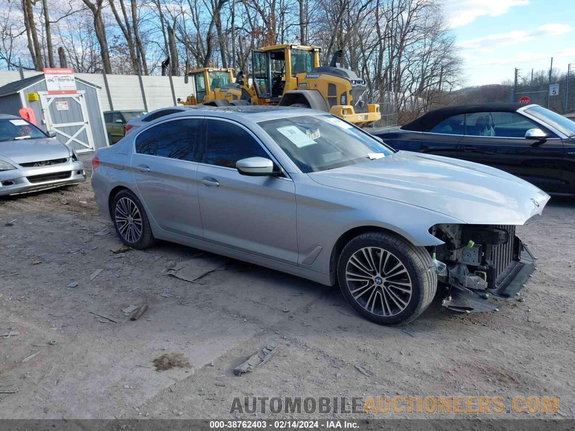 WBAJA7C58KWW04135 BMW 530I 2019