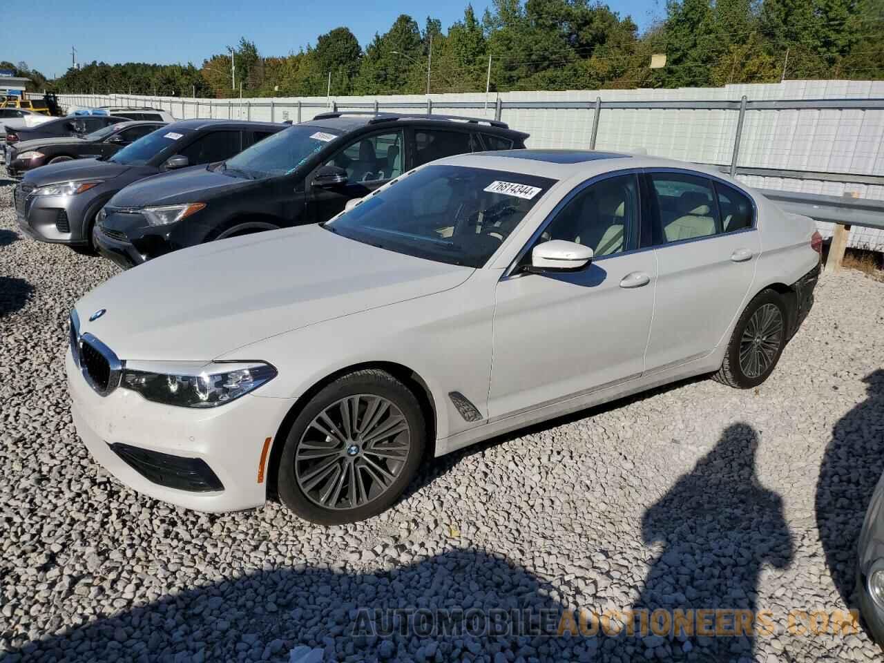 WBAJA7C58KWW11425 BMW 5 SERIES 2019