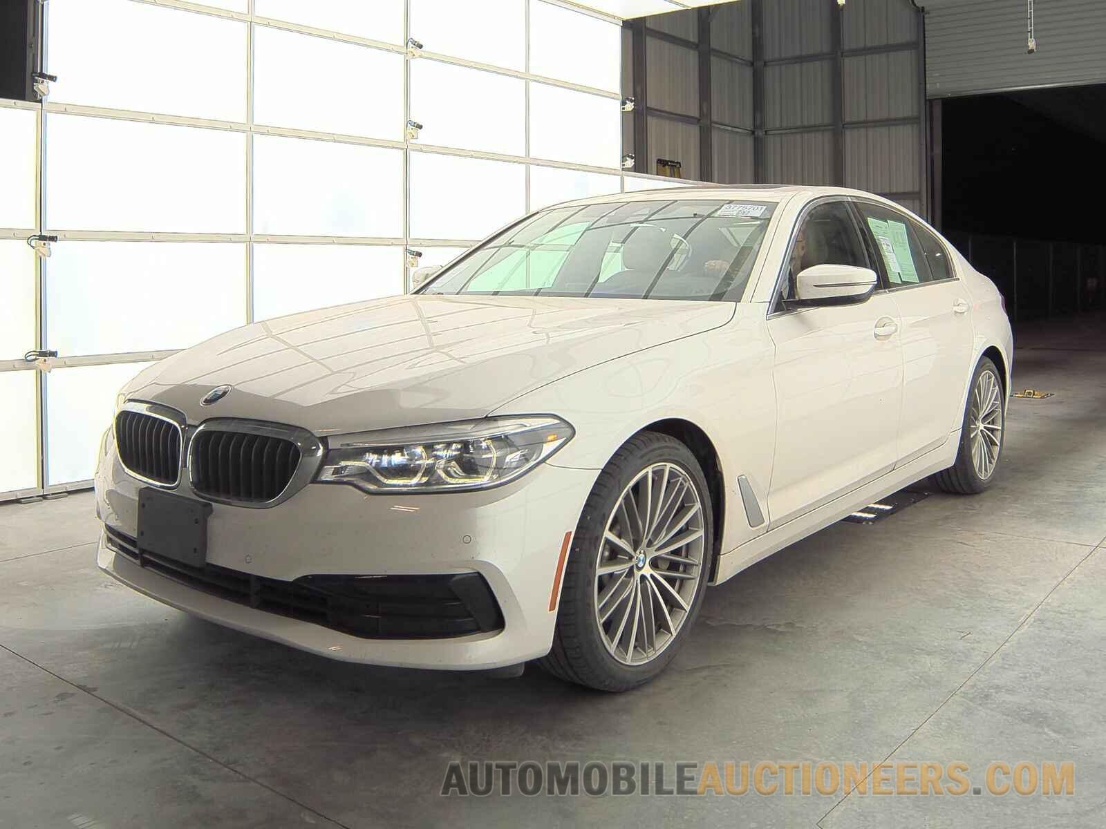 WBAJA7C59KWW12096 BMW 5 Series 2019