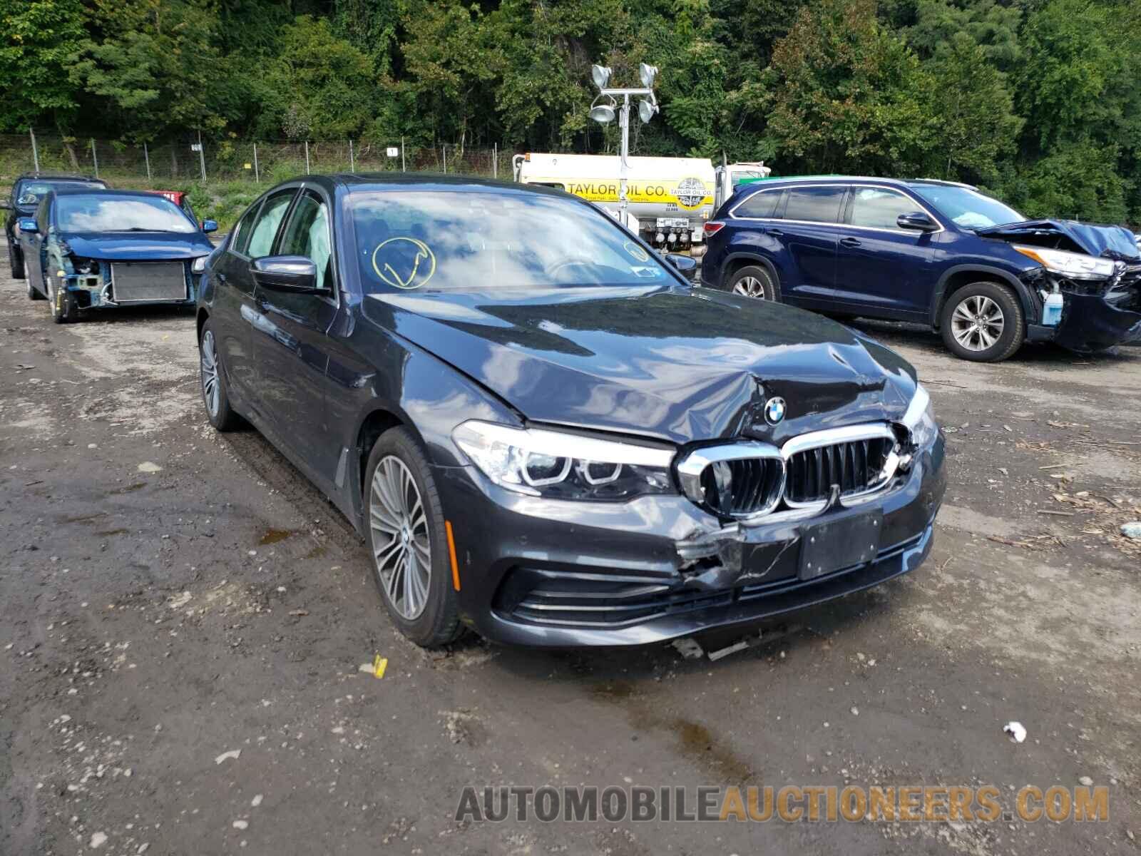 WBAJA7C59KWW33238 BMW 5 SERIES 2019