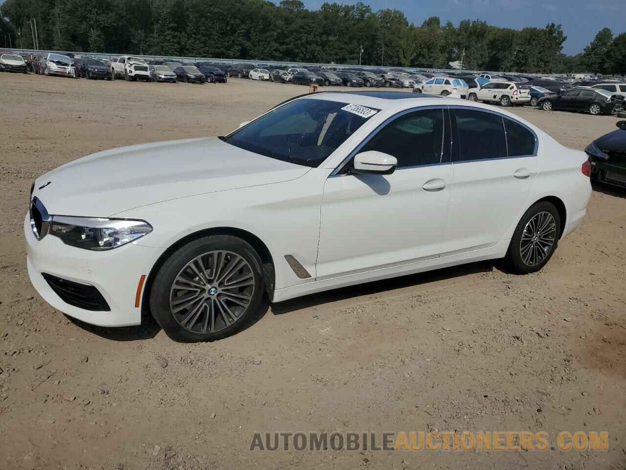 WBAJA7C5XKWW19008 BMW 5 SERIES 2019