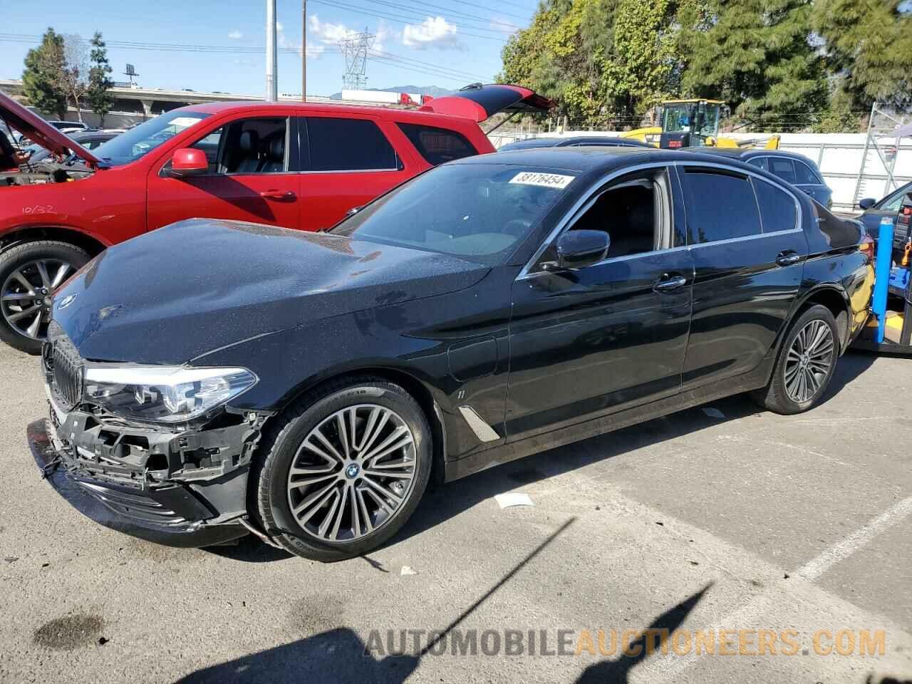 WBAJA9C50JB250418 BMW 5 SERIES 2018