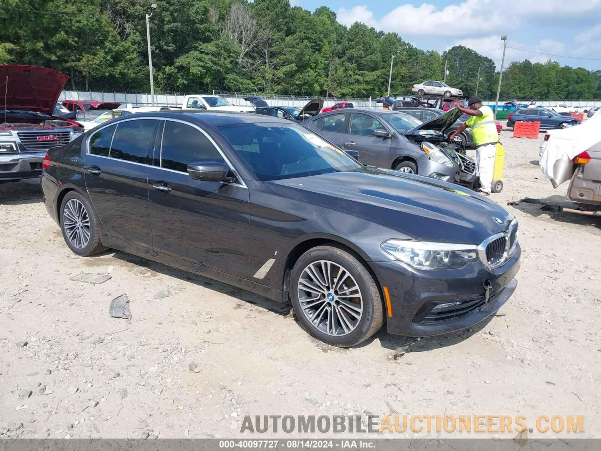 WBAJA9C50JB253044 BMW 530E 2018