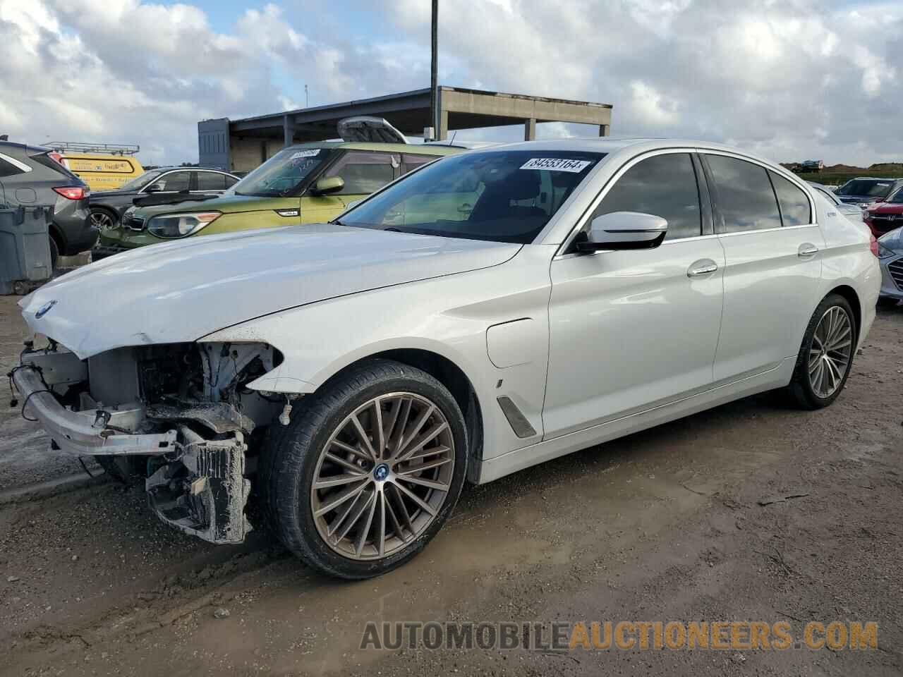 WBAJA9C51JB034402 BMW 5 SERIES 2018