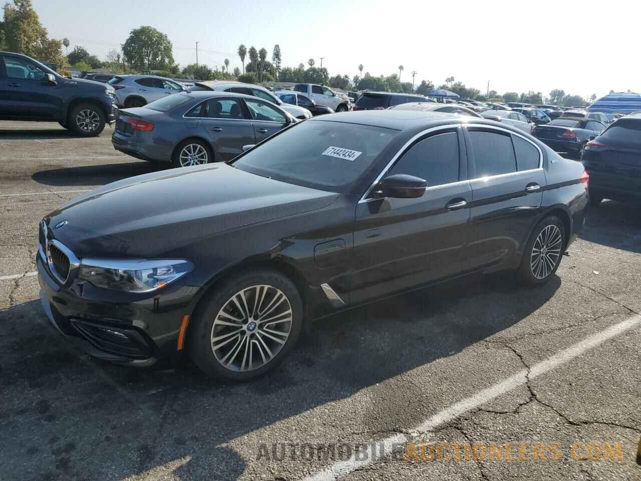 WBAJA9C51JB252064 BMW 5 SERIES 2018