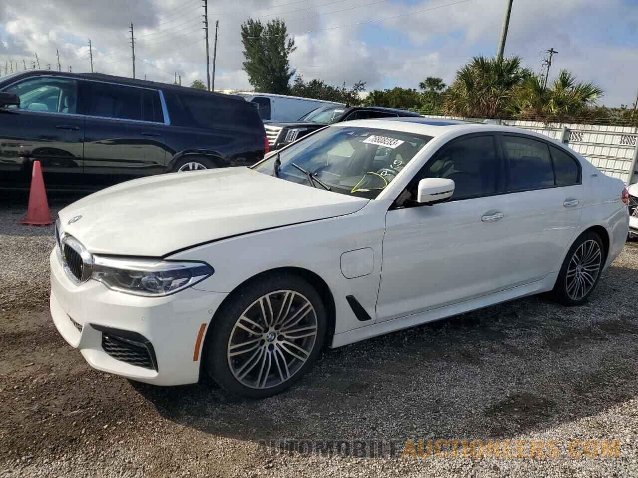 WBAJA9C53JB033574 BMW 5 SERIES 2018