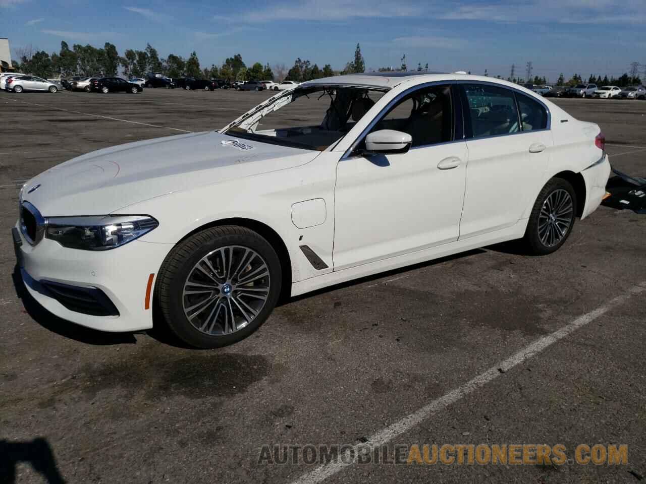 WBAJA9C53KB253847 BMW 5 SERIES 2019