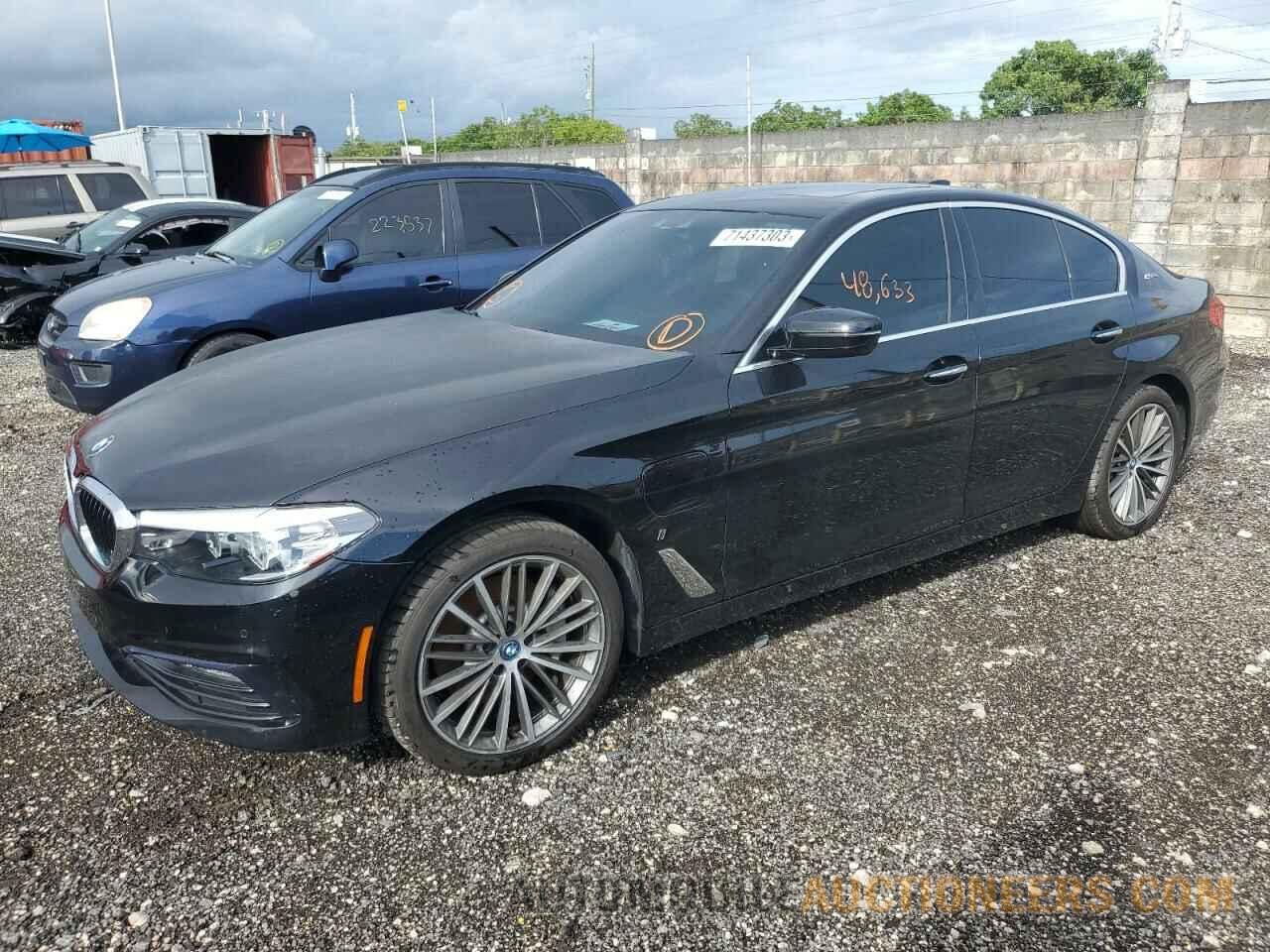 WBAJA9C54JB252558 BMW 5 SERIES 2018