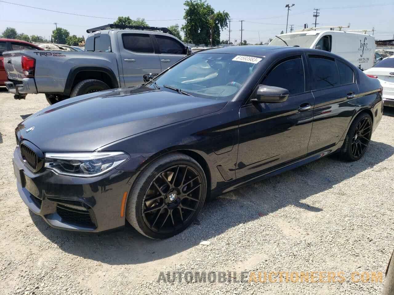 WBAJA9C55JG623181 BMW 5 SERIES 2018