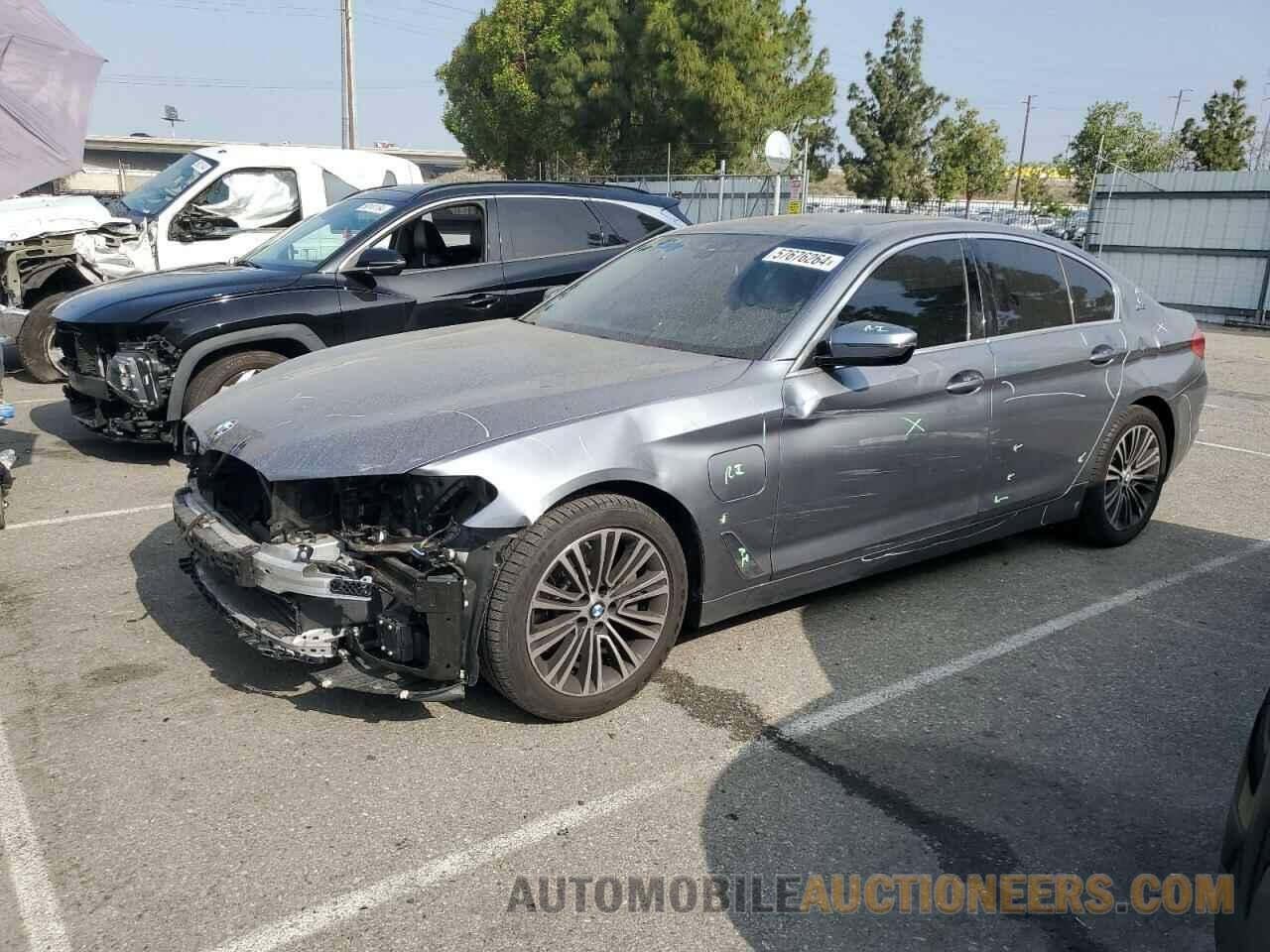 WBAJA9C55KB392801 BMW 5 SERIES 2019