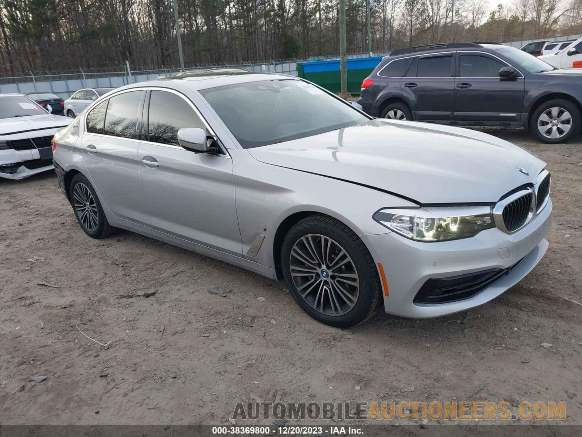 WBAJA9C55KB398811 BMW 530E 2019