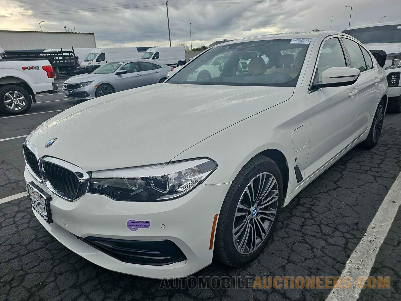 WBAJA9C55KB399134 BMW 5 Series 2019