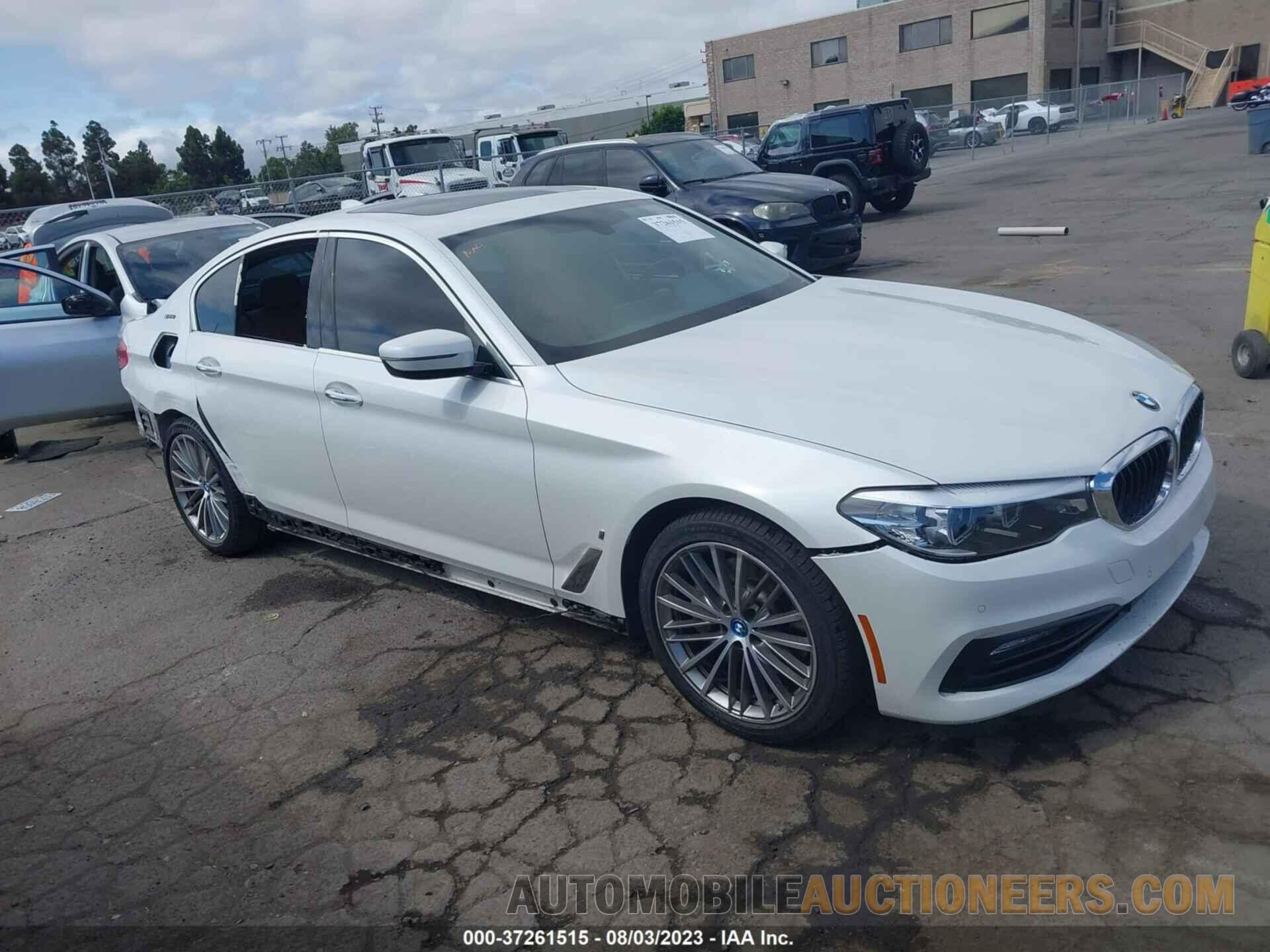 WBAJA9C56JB249600 BMW 5 SERIES 2018