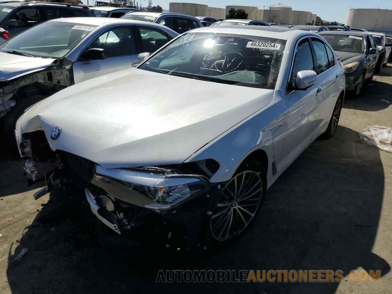 WBAJA9C56KB393987 BMW 5 SERIES 2019