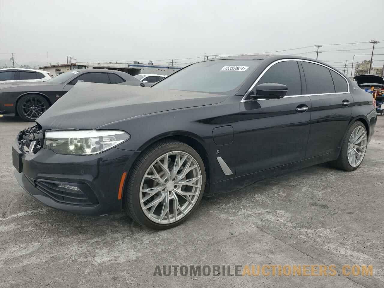 WBAJA9C57JB034632 BMW 5 SERIES 2018