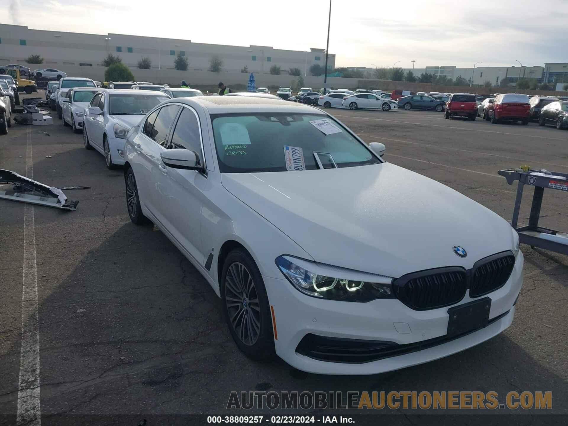 WBAJA9C57KB389625 BMW 530E 2019