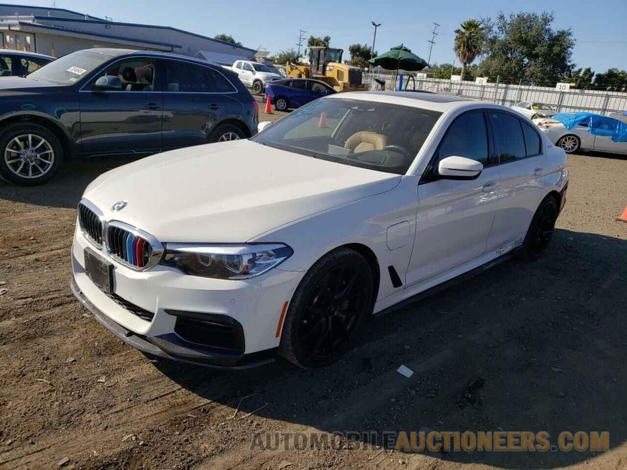 WBAJA9C57KB399801 BMW 5 SERIES 2019