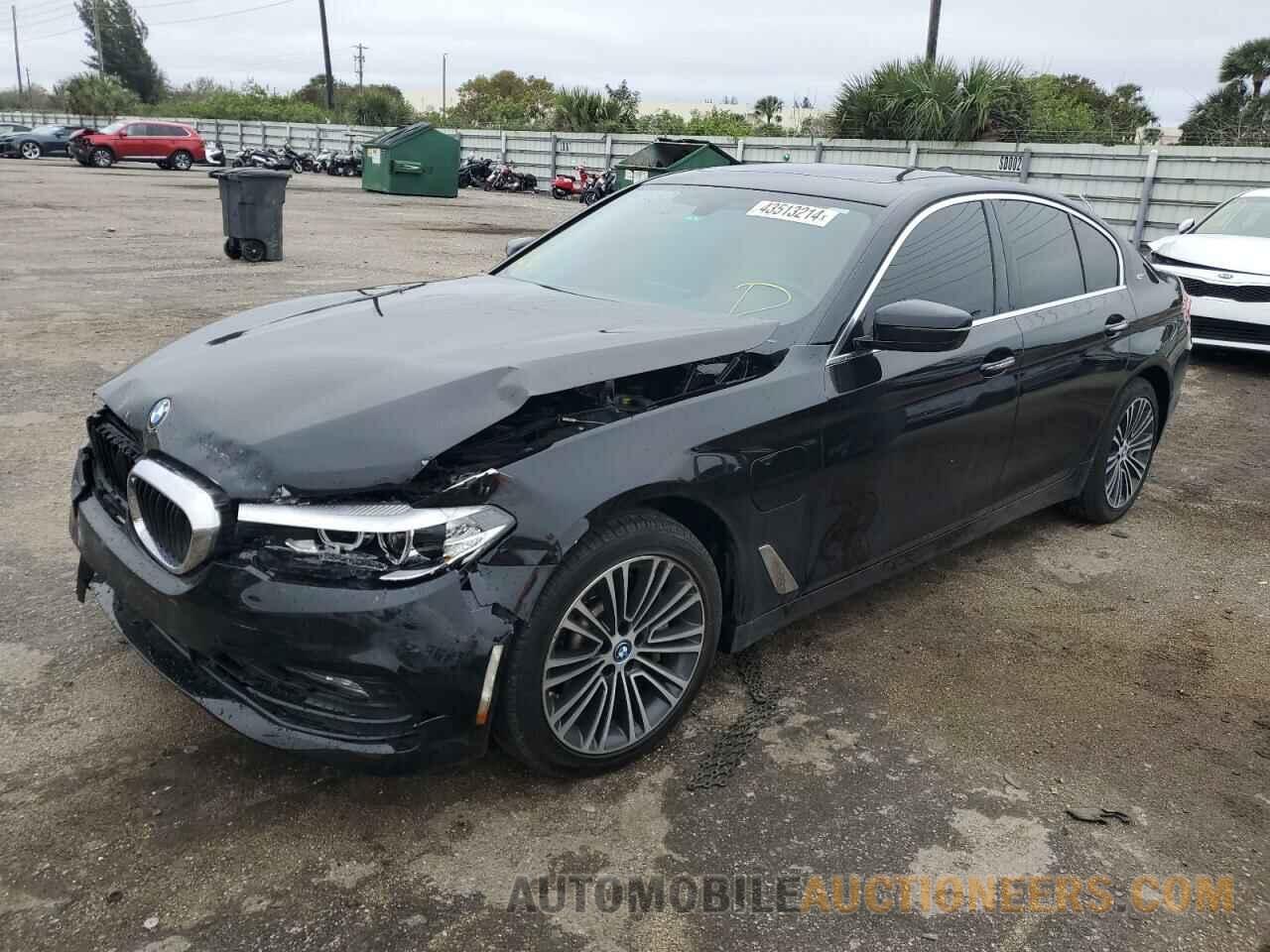 WBAJA9C58JB034557 BMW 5 SERIES 2018