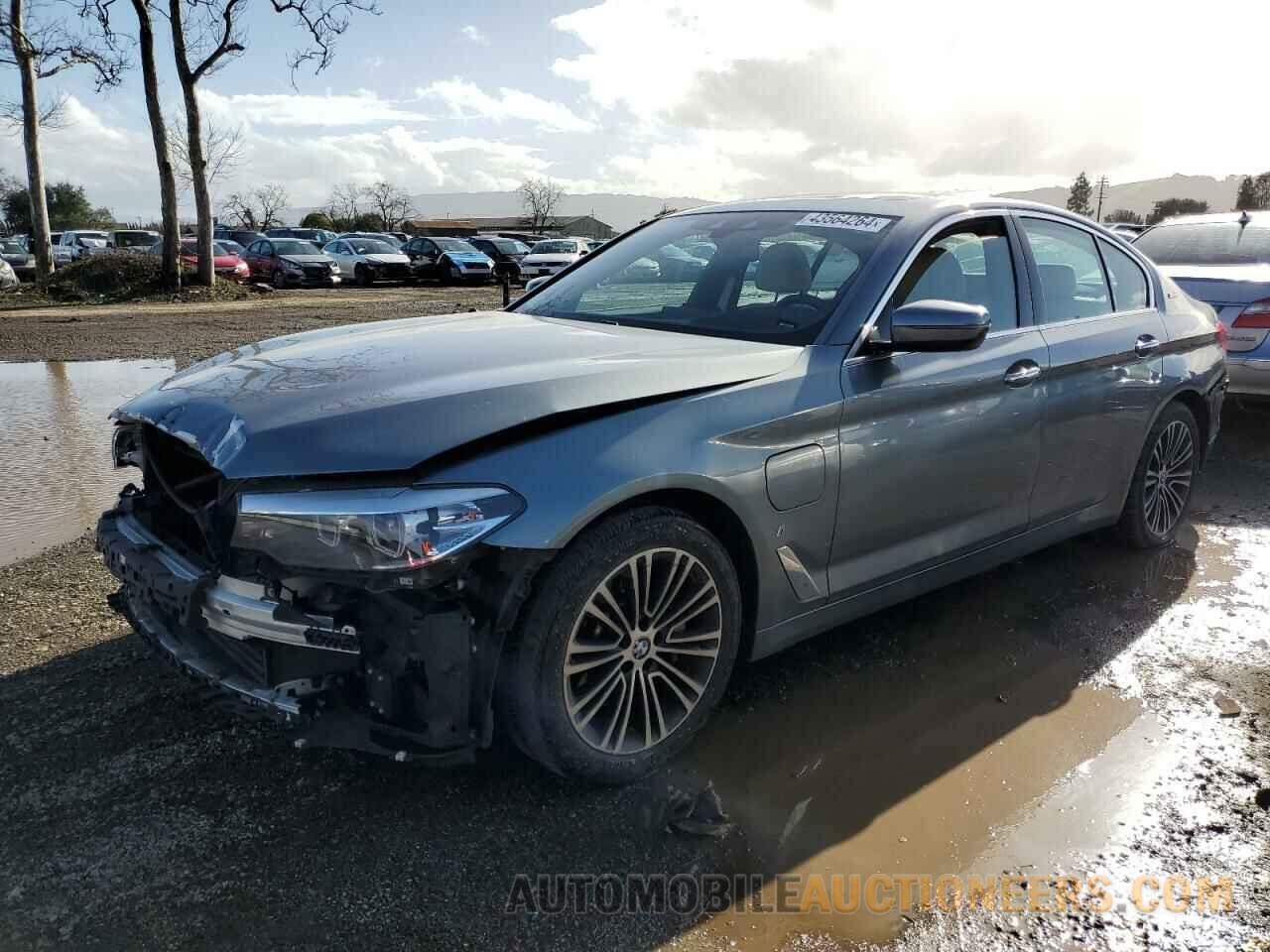 WBAJA9C58JB253194 BMW 5 SERIES 2018