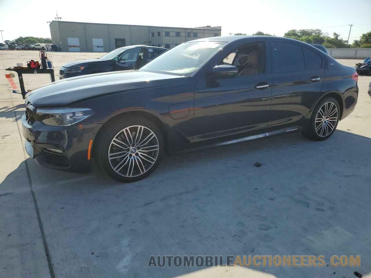 WBAJA9C59JB034275 BMW 5 SERIES 2018