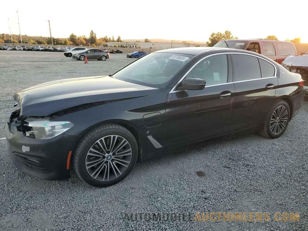 WBAJA9C59JB250062 BMW 5 SERIES 2018