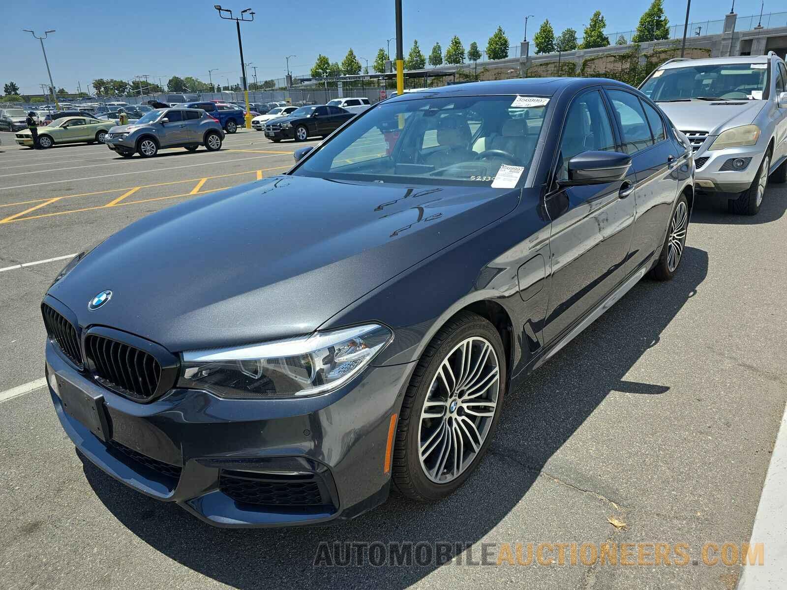 WBAJA9C59JB252698 BMW 5 Series 2018