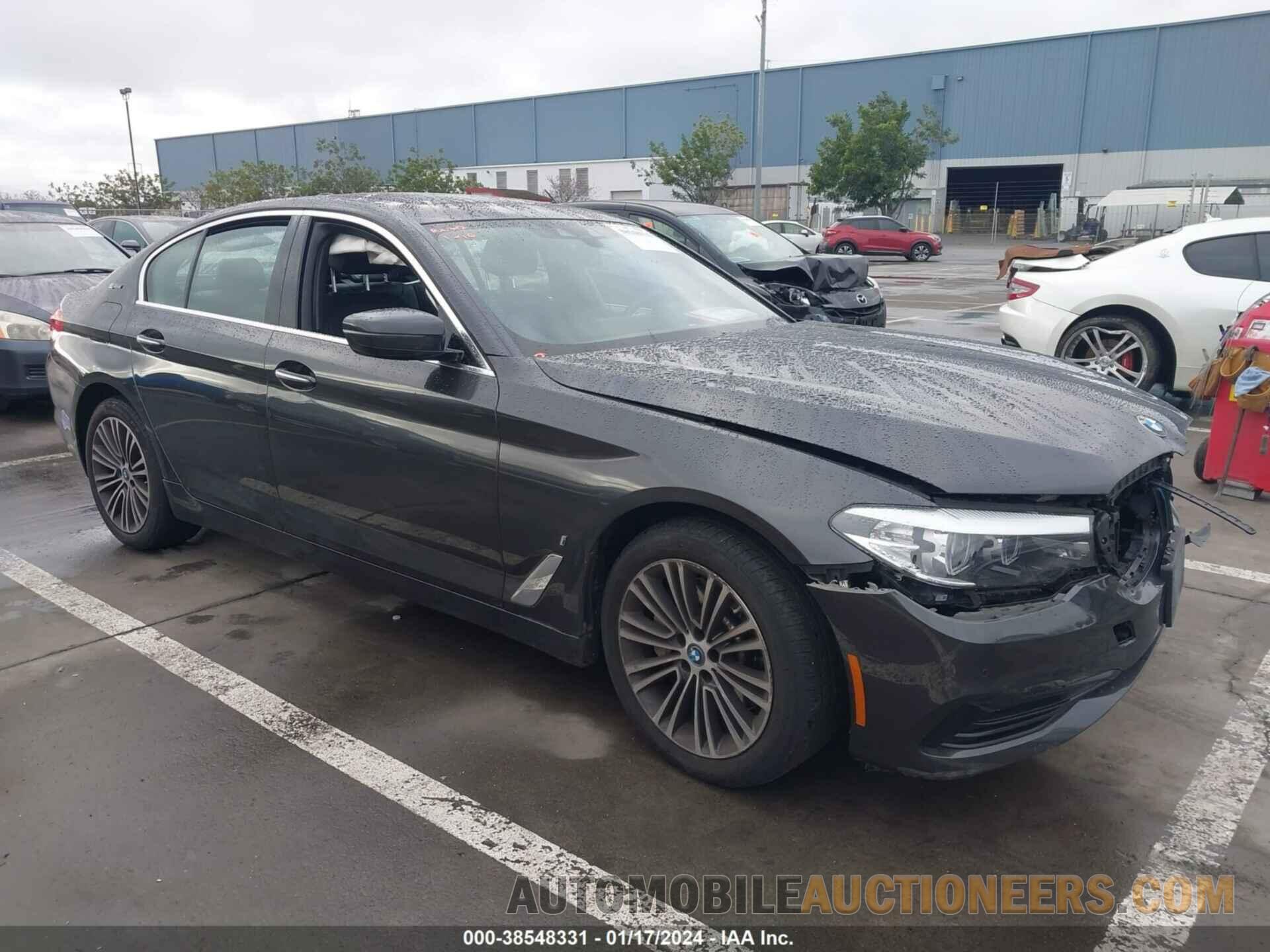 WBAJA9C59JB253530 BMW 530E 2018