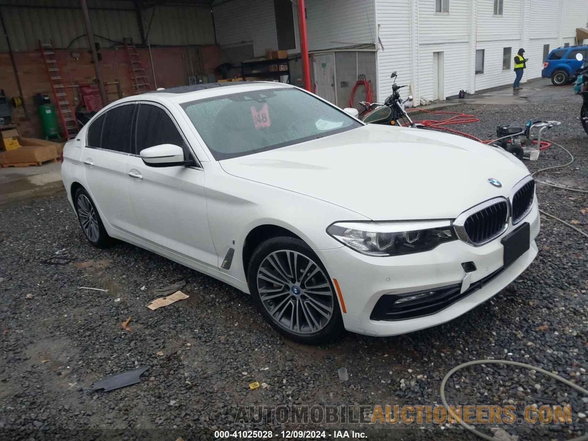 WBAJA9C59JB253544 BMW 530E 2018