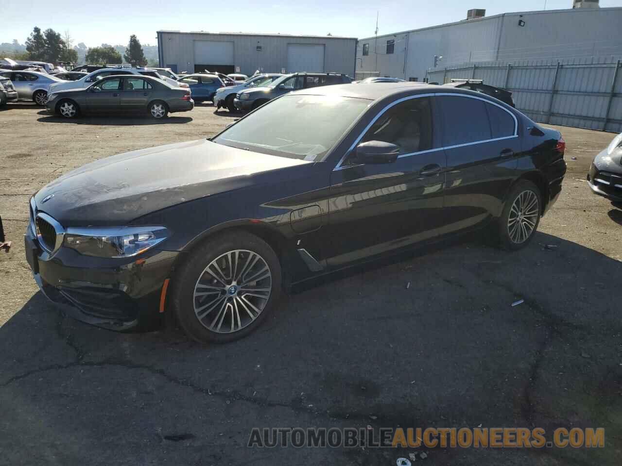 WBAJA9C59KB389027 BMW 5 SERIES 2019