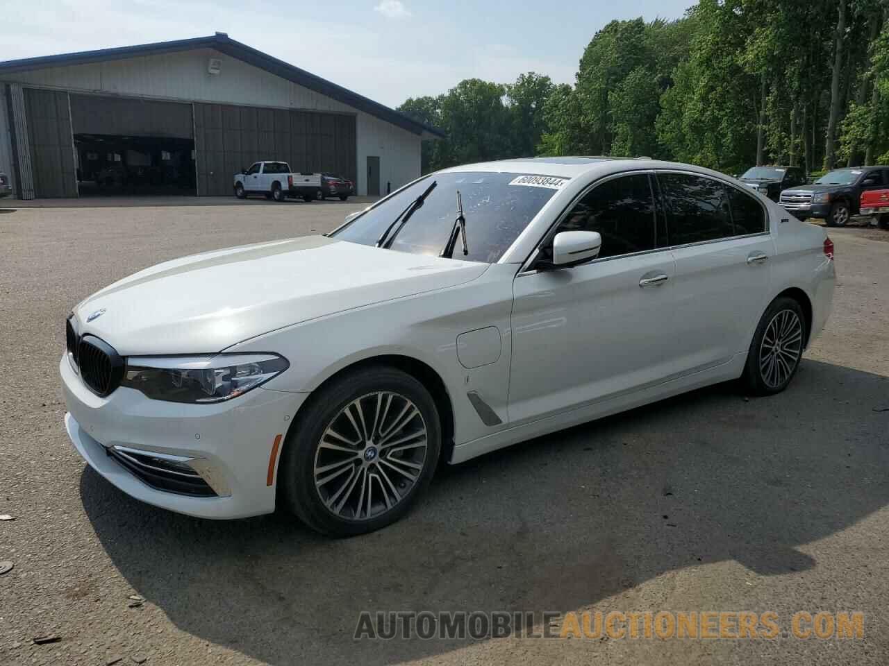 WBAJB1C50JB083864 BMW 5 SERIES 2018