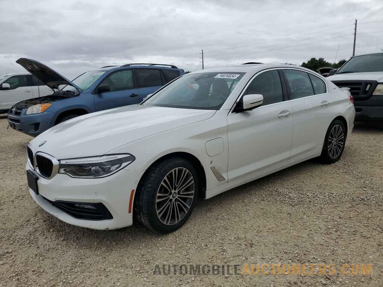 WBAJB1C53JB374990 BMW 5 SERIES 2018