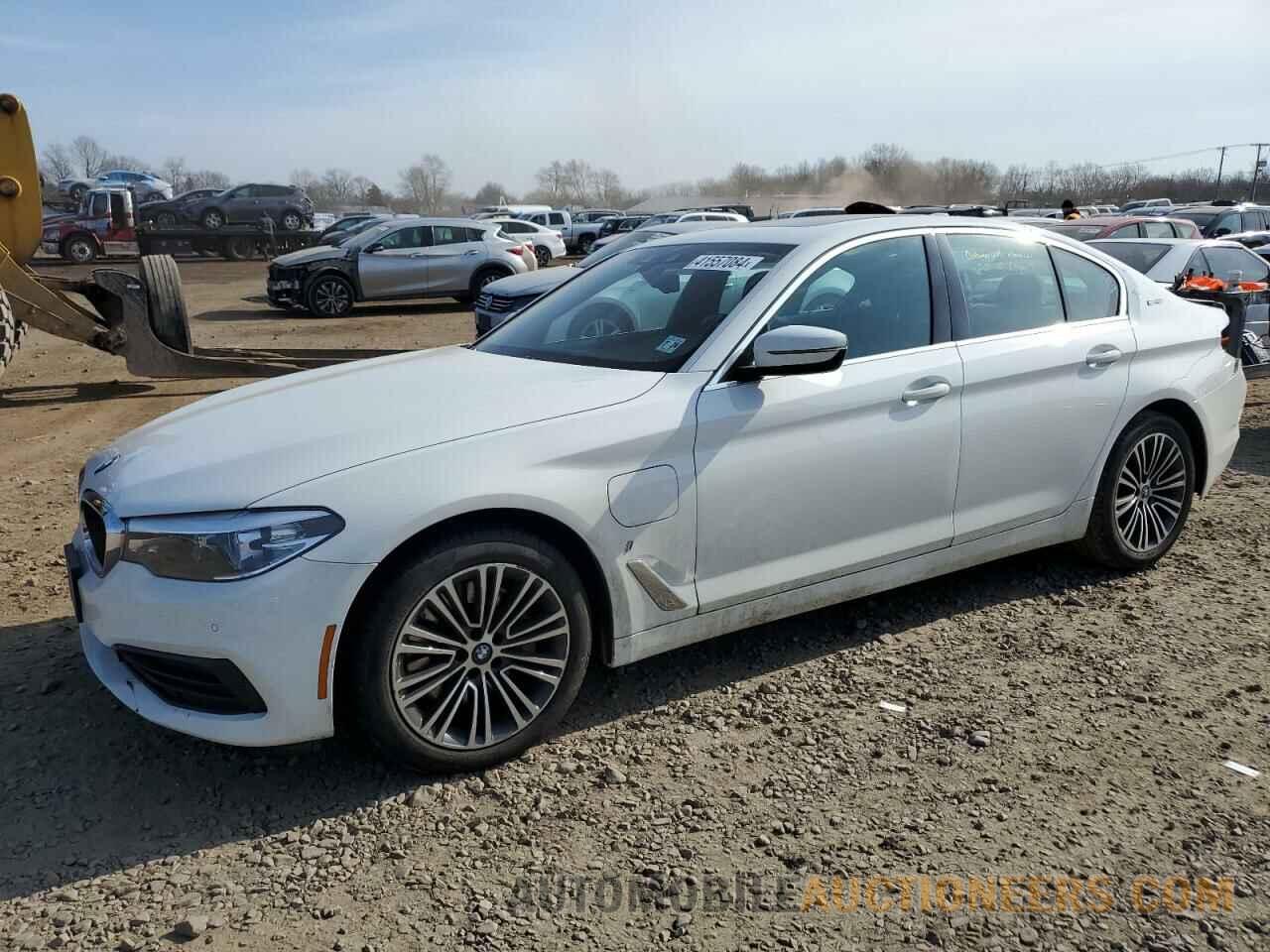 WBAJB1C53KB375767 BMW 5 SERIES 2019