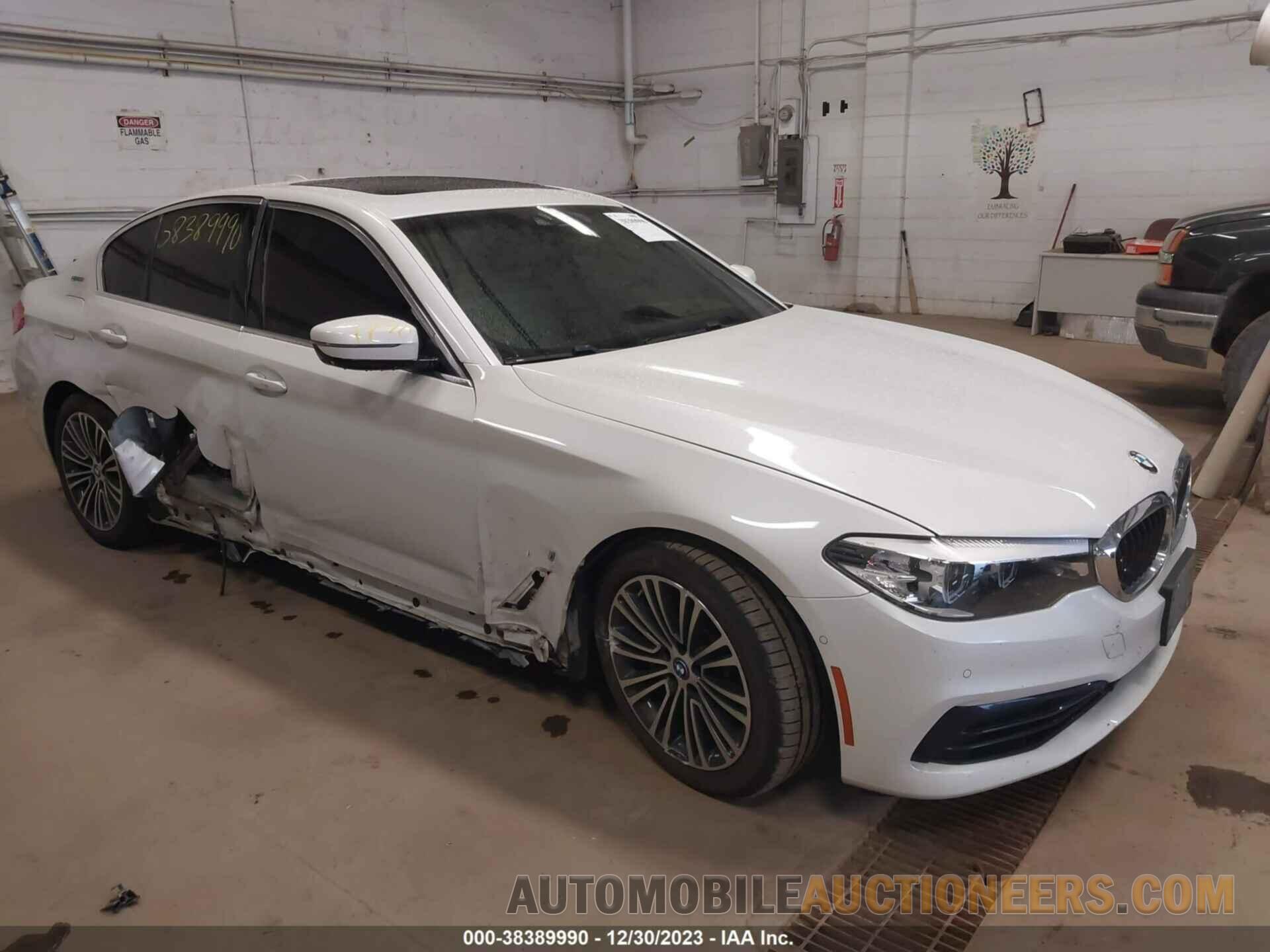 WBAJB1C54KB375518 BMW 530E 2019